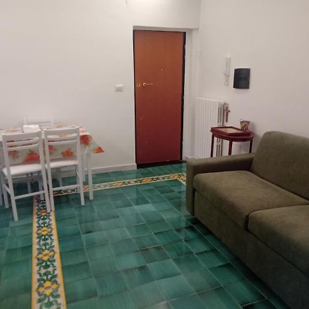 Let It B&B Apartment Salerno Ngoại thất bức ảnh