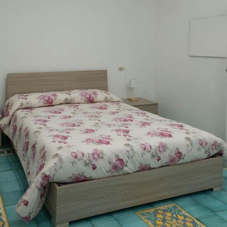 Let It B&B Apartment Salerno Ngoại thất bức ảnh