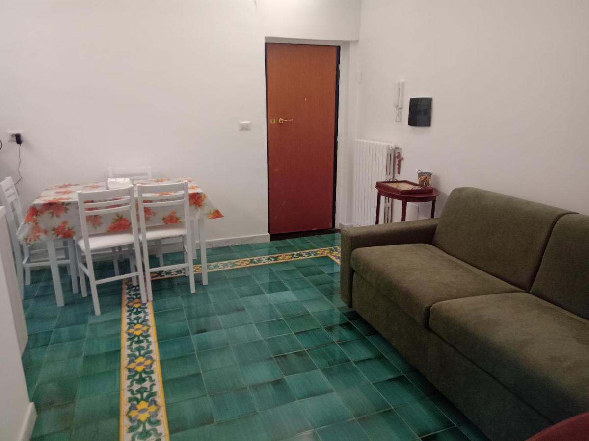 Let It B&B Apartment Salerno Ngoại thất bức ảnh